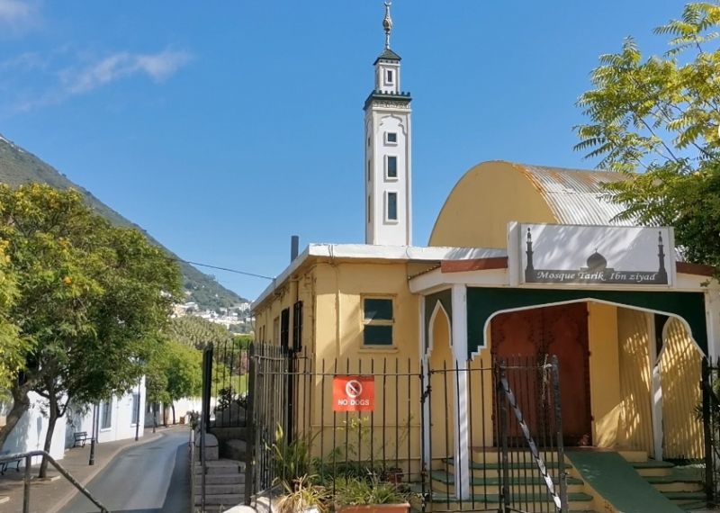 Explore the rich heritage of the Tariq ibn Ziyad Mosque